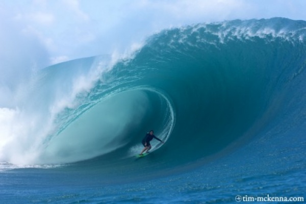 maya gabeira big wave